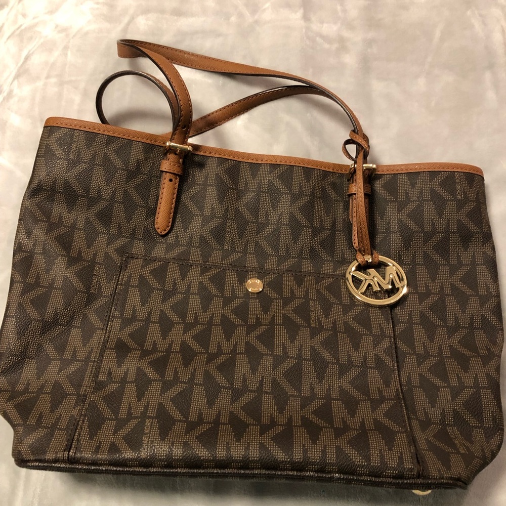 Beautiful Michael Korda bag